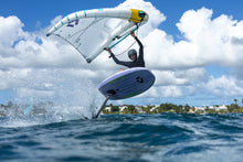 Lade das Bild in den Galerie-Viewer, action_shot