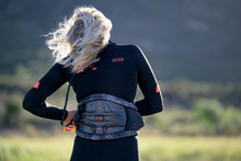 Cargar imagen en el visor de la galería, ION Sol Curv Kite Harness Women 2024