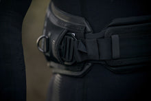Carica l'immagine nel visualizzatore di Gallery, action_shot