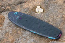 Load image into Gallery viewer, action_shot