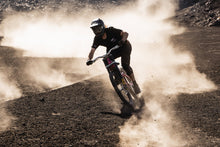 Carica l'immagine nel visualizzatore di Gallery, action_shot