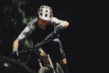 Charger l'image dans la galerie, Maillot VTT Scrub Amp manches courtes BAT hommes