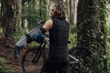 Lade das Bild in den Galerie-Viewer, MTB Protektorenweste Scrub Amp