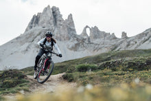 Carica l'immagine nel visualizzatore di Gallery, Caschi MTB Traze Amp MIPS