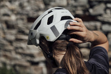 Charger l'image dans la galerie, Casque VTT Traze Amp MIPS