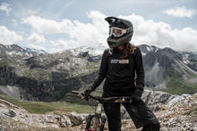 Cargar imagen en el visor de la galería, ION Women MTB Shorts Scrub Amp BAT 2022