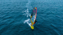 Lade das Bild in den Galerie-Viewer, action_shot