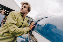 Lade das Bild in den Galerie-Viewer, action_shot