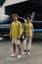 Lade das Bild in den Galerie-Viewer, action_shot