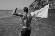 Lade das Bild in den Galerie-Viewer, action_shot