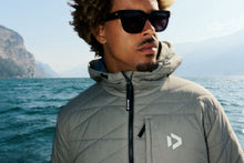 Lade das Bild in den Galerie-Viewer, action_shot