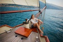 Carica l'immagine nel visualizzatore di Gallery, action_shot
