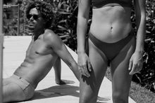 Lade das Bild in den Galerie-Viewer, action_shot