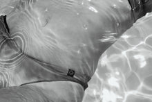 Lade das Bild in den Galerie-Viewer, action_shot