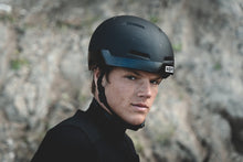 Lade das Bild in den Galerie-Viewer, Mission Helm