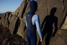Carica l'immagine nel visualizzatore di Gallery, action_shot
