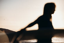 Carica l'immagine nel visualizzatore di Gallery, ION Women Wetsuit Element 2/2 Shorty Shortsleeve Back Zip 2024