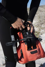 Carica l'immagine nel visualizzatore di Gallery, action_shot
