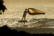 Carica l'immagine nel visualizzatore di Gallery, action_shot
