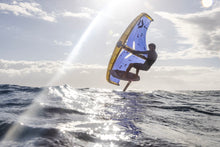 Carica l'immagine nel visualizzatore di Gallery, action_shot