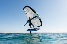 Lade das Bild in den Galerie-Viewer, action_shot