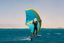 Lade das Bild in den Galerie-Viewer, action_shot