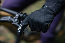 Charger l'image dans la galerie, Gants VTT Shelter Amp Softshell