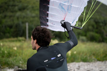 Carica l'immagine nel visualizzatore di Gallery, action_shot