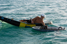 Lade das Bild in den Galerie-Viewer, action_shot