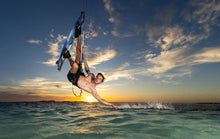 Carica l'immagine nel visualizzatore di Gallery, action_shot