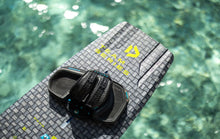 Carica l'immagine nel visualizzatore di Gallery, action_shot