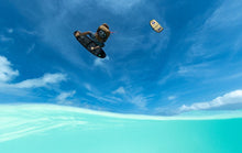 Carica l'immagine nel visualizzatore di Gallery, action_shot