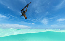 Carica l'immagine nel visualizzatore di Gallery, action_shot