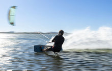 Lade das Bild in den Galerie-Viewer, action_shot