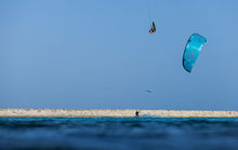 Lade das Bild in den Galerie-Viewer, action_shot