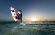 Lade das Bild in den Galerie-Viewer, action_shot