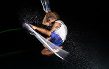 Lade das Bild in den Galerie-Viewer, action_shot