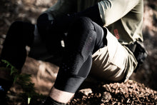 Lade das Bild in den Galerie-Viewer, MTB Knieschoner ARCON LT