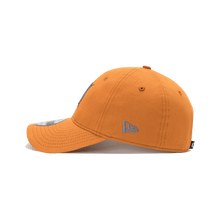 Carica l&#39;immagine nel visualizzatore di Gallery, Duotone Apparel Cap New Era 9Twenty WAVE 2025
