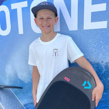 Carica l'immagine nel visualizzatore di Gallery, ION Tee Waves x DESTINATION youth 2025