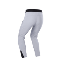 Lade das Bild in den Galerie-Viewer, ION IOB-Bike Pants Ionic LT women 2026