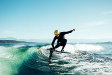 Carica l'immagine nel visualizzatore di Gallery, action_shot