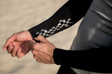 Carica l'immagine nel visualizzatore di Gallery, action_shot