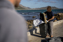 Carica l'immagine nel visualizzatore di Gallery, action_shot