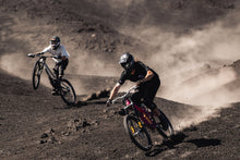 Carica l'immagine nel visualizzatore di Gallery, action_shot