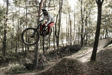 Carica l&#39;immagine nel visualizzatore di Gallery, action_shot
