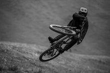 Carica l&#39;immagine nel visualizzatore di Gallery, Pantaloni MTB 4W Softshell Uomo
