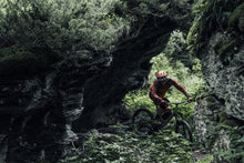 Carica l&#39;immagine nel visualizzatore di Gallery, Caschi MTB Traze Amp MIPS
