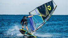 Carica l'immagine nel visualizzatore di Gallery, action_shot