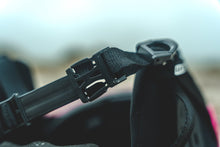 Lade das Bild in den Galerie-Viewer, action_shot